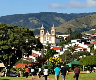 Explorando o Turismo Religioso em Campos do Jordão: Um Destino de Fé e Cultura Explorando o Turismo Religioso em Campos do Jordão: Um Destino de Fé e Cultura